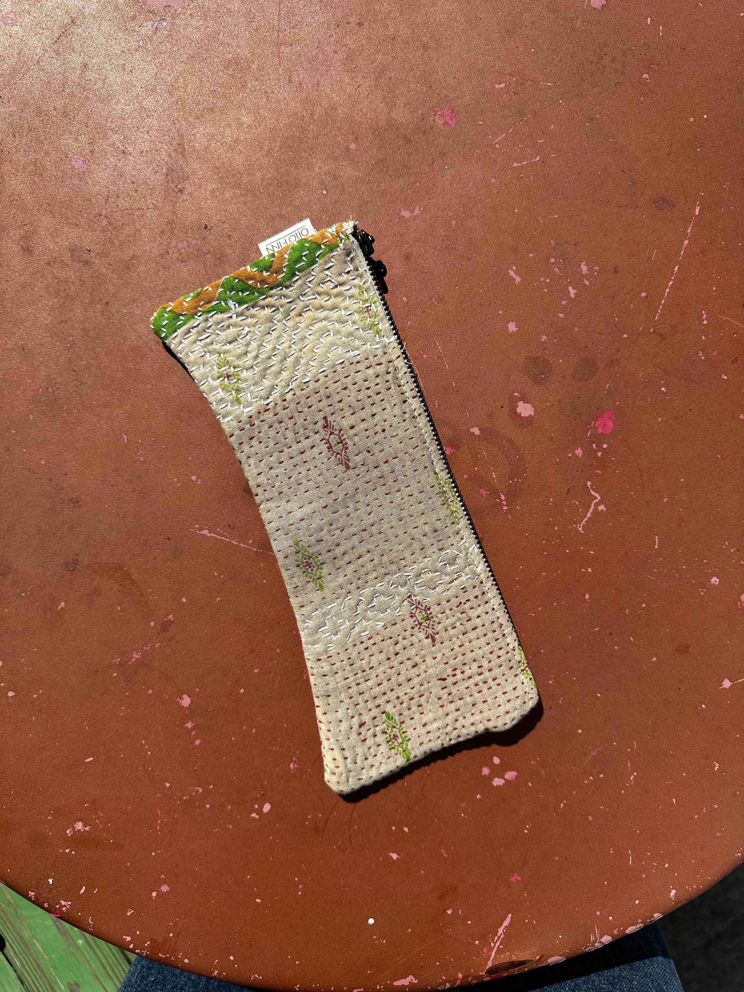 Otto Finn Flat Zip Pouch