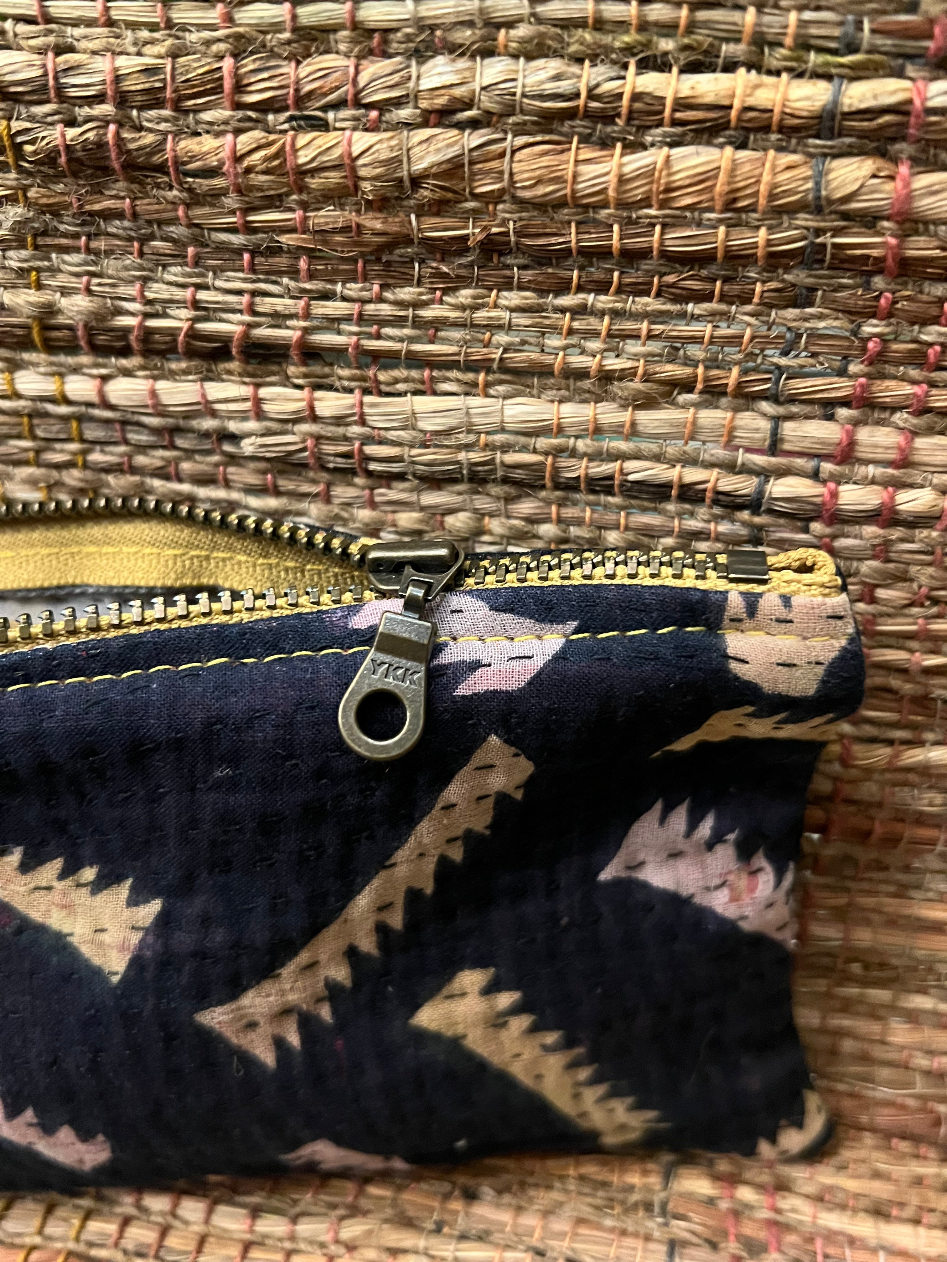 Otto Finn Flat Zip Pouch