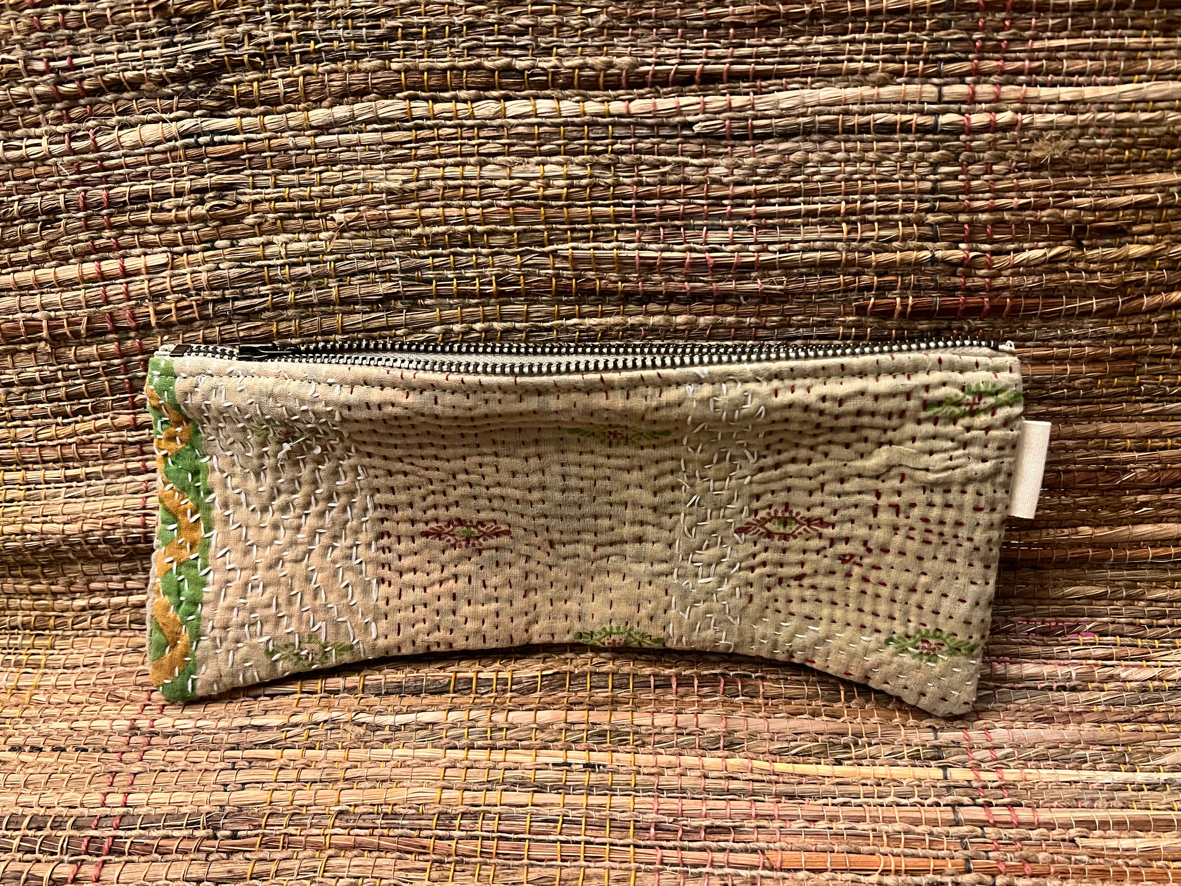 Otto Finn Flat Zip Pouch